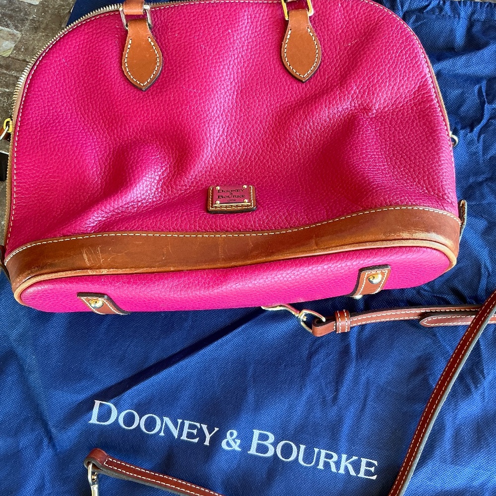 Dooney & bourke purse